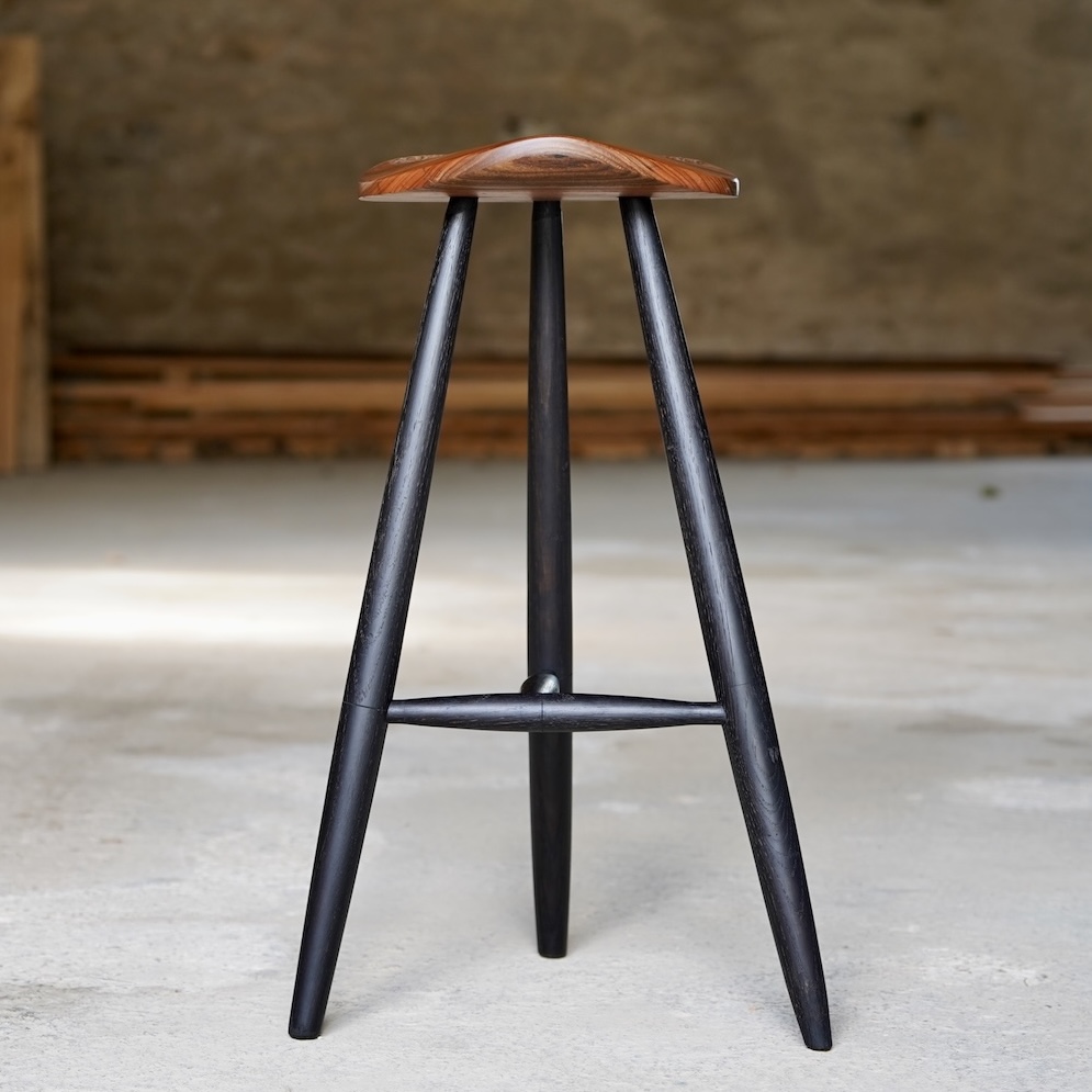 prototype de grand tabouret